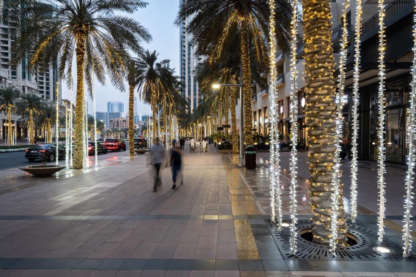 Luxury 4-bed Escape In Downtown That Sleeps 9 Dubai
