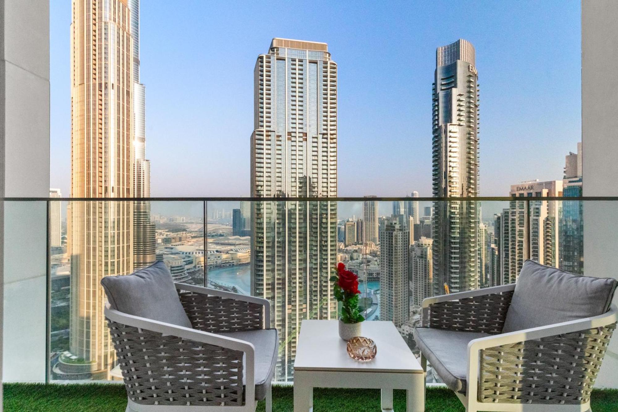 Apartment Luxury 4-bed Escape In Downtown That Sleeps 9 Dubai