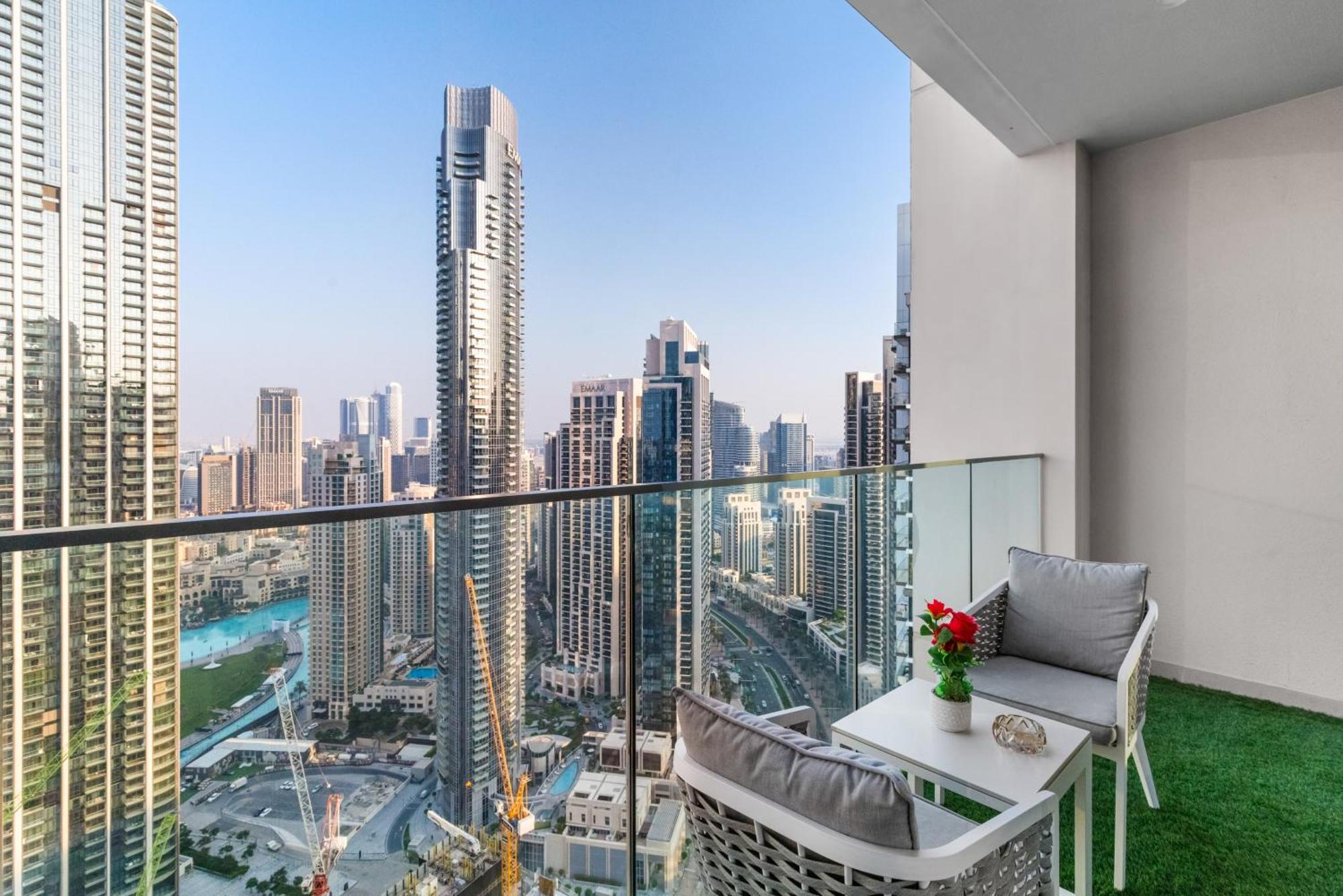 Luxury 4-bed Escape In Downtown That Sleeps 9 Apartment