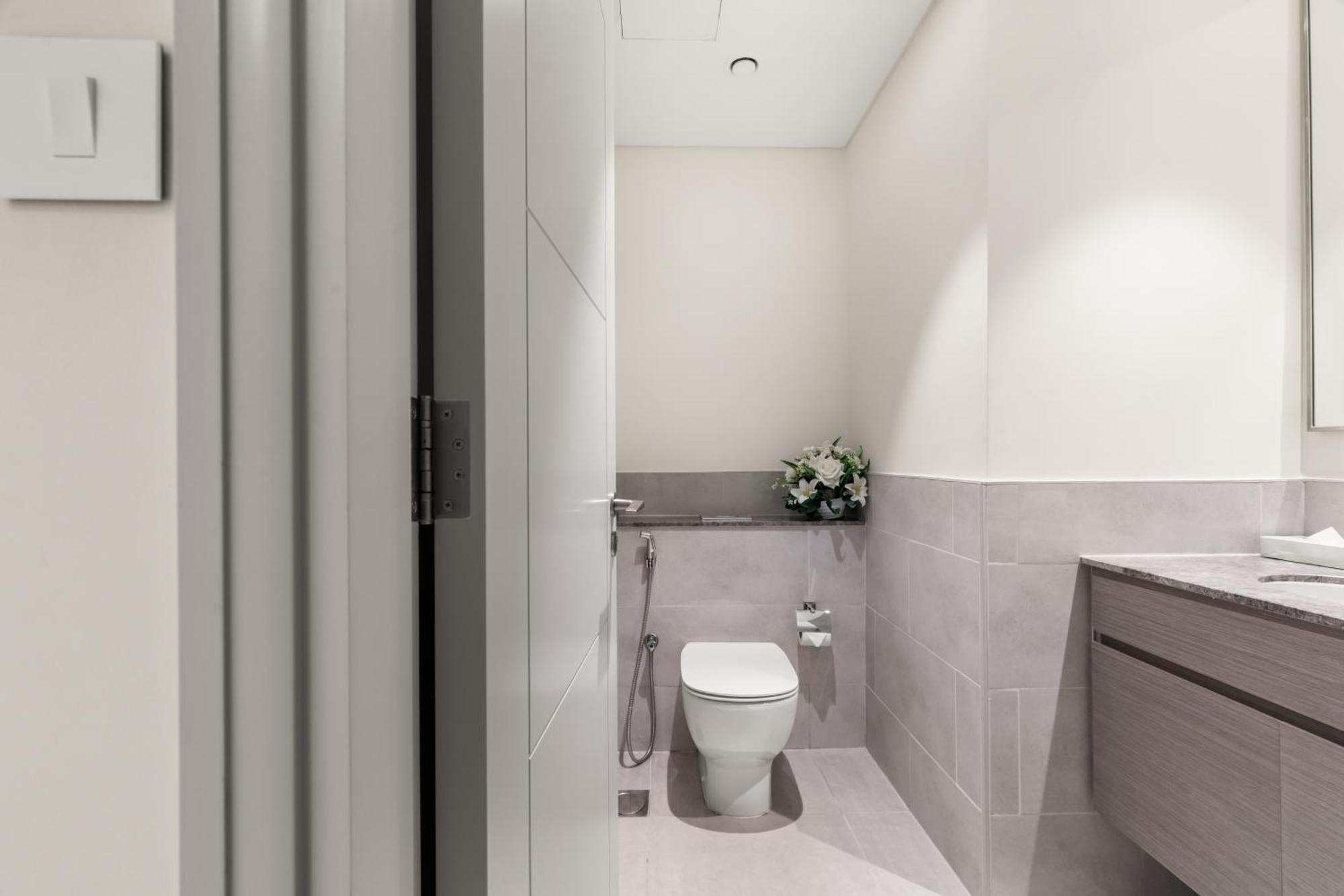 Luxury 4-bed Escape In Downtown That Sleeps 9 * Dubai