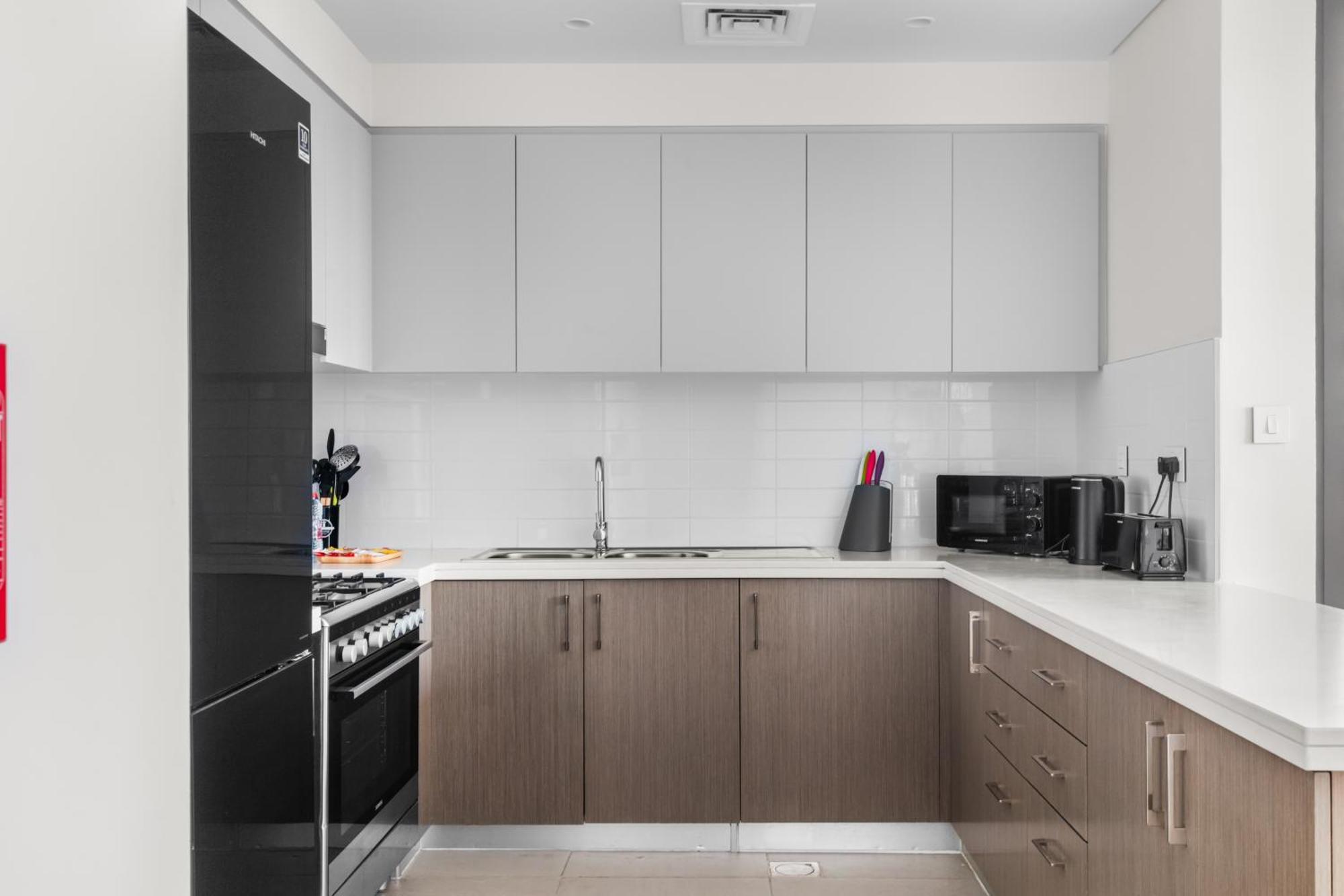 Luxury 4-bed Escape In Downtown That Sleeps 9 Apartment Dubai